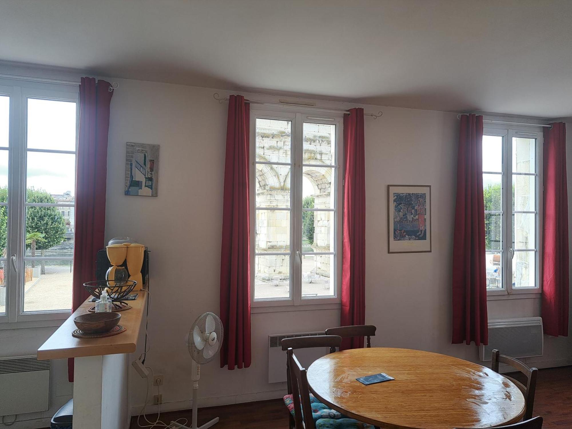 Loft Vue Imprenable Sur Le Vieux Saintes Apartment Ngoại thất bức ảnh